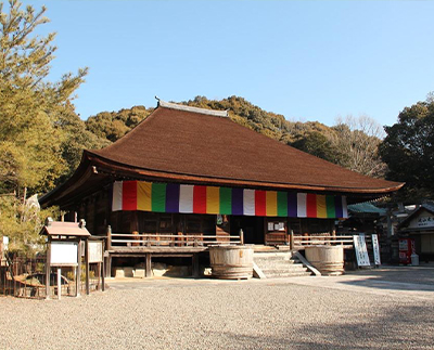 滝山寺東照宮（おぎ乃より15分）